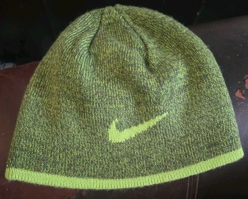 NIKE Vintage Knit Green Beanie One Size Unworn