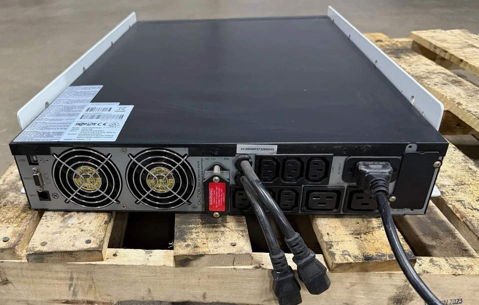 Tripp-Lite 2500w SmartOnline Double-Conversion UPS 230v 570 joules Datacenter - Image 3 of 4