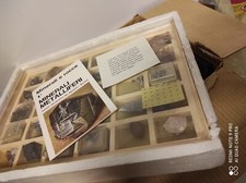 Corso didattico MINERALI E ROCCE De Agostini da collezione con mobiletto Vintage