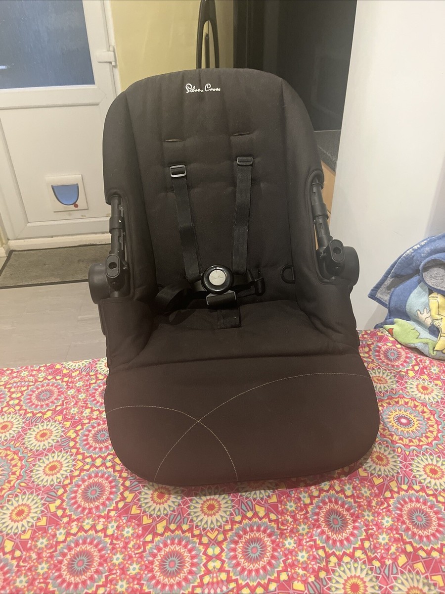 silver cross wayfarer car seat compatibility