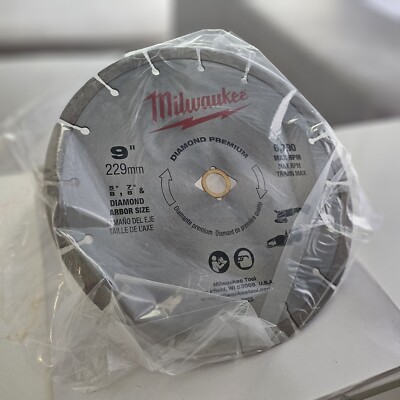 Milwaukee 49-93-7025 9'' DIAMOND PREMIUM SEGMENTED BLADE