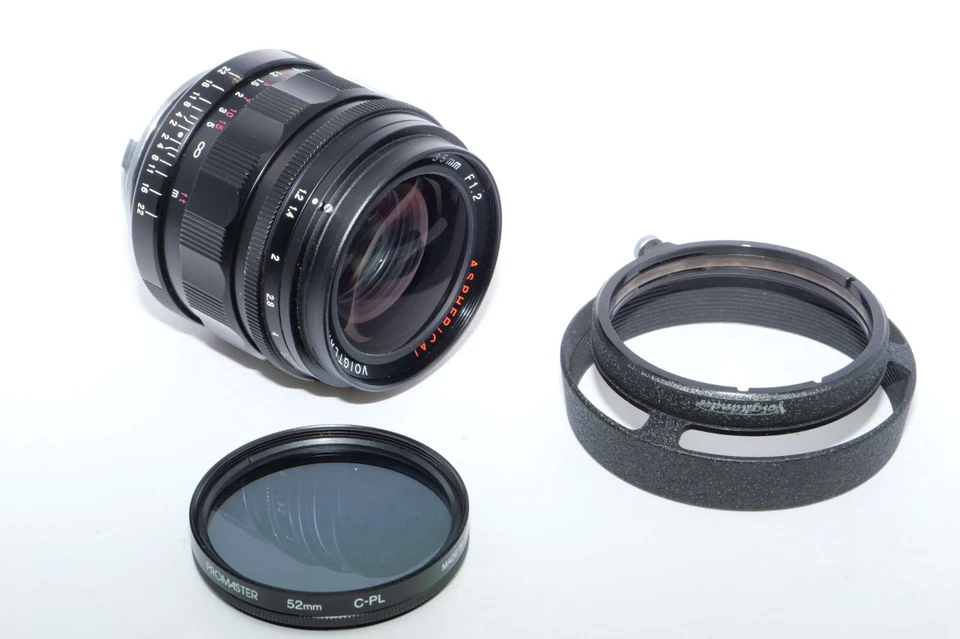 Voigtlander Nokton-M 35mm f/1.2 ASPH lens in Leica M mount. Hood - Image 2 of 4