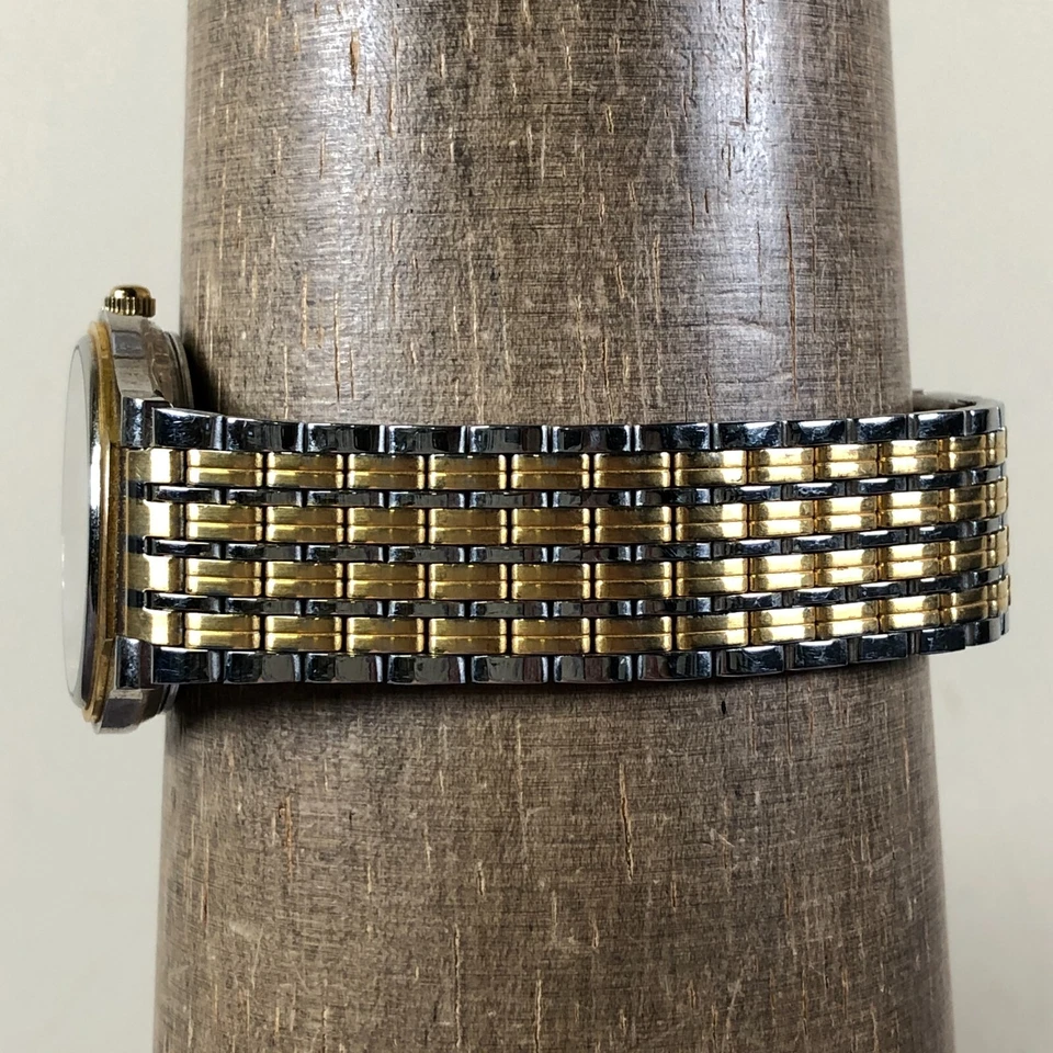 复古 Vogue 女式时尚双色石英模拟 30 毫米手表 7 1/4 — 第 3/4 张图片