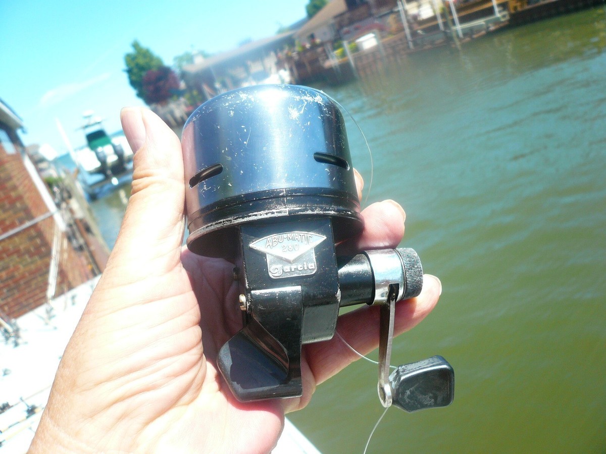 ABU GARCIA ABU-MATIC 280 SWEDEN WORKS NICELY SEMI-RARE MODEL