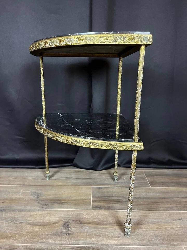 Table d’angle en marbre noir et structure en bronze - Photo 2/4