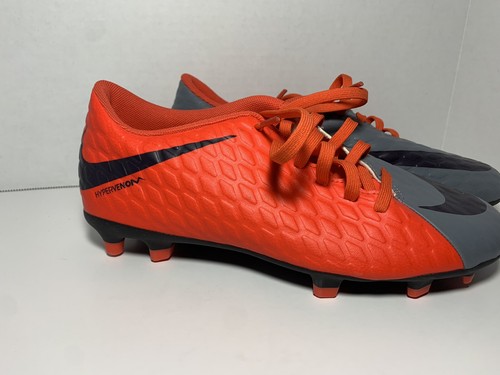 Soccer Cleats 881544 