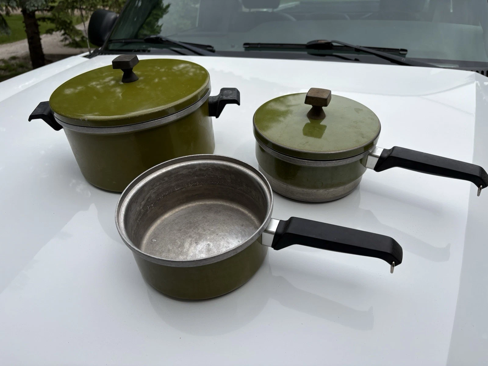 VINTAGE LOT SEARS AVOCADO GREEN 6 qt, 3 & 2 qt, STAINLESS STEEL POTS Retro
Opens in a new window or
