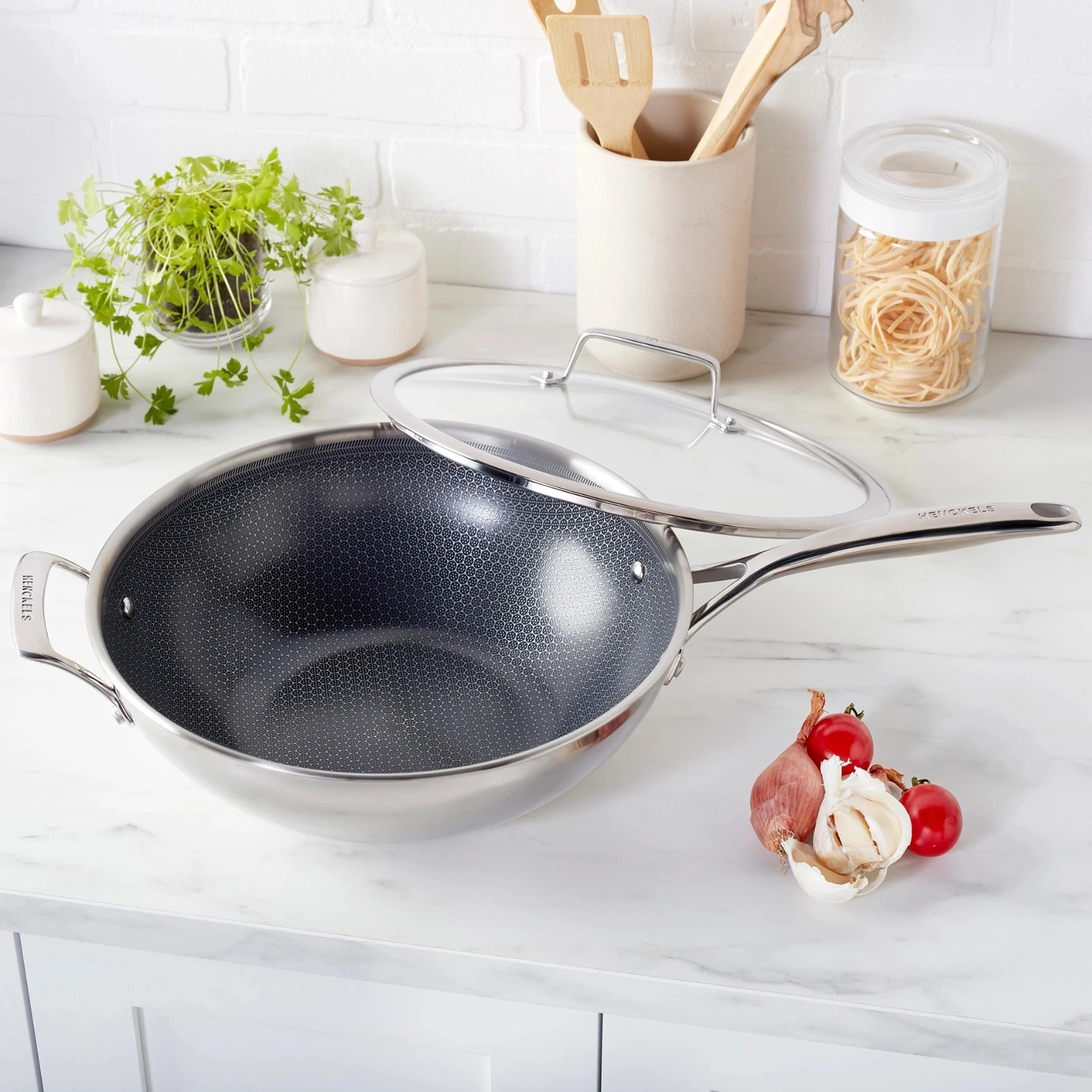 Henckels Paradigm Ceramic 12" Wok with Lid Cookware Set
Opens in a new window or tab