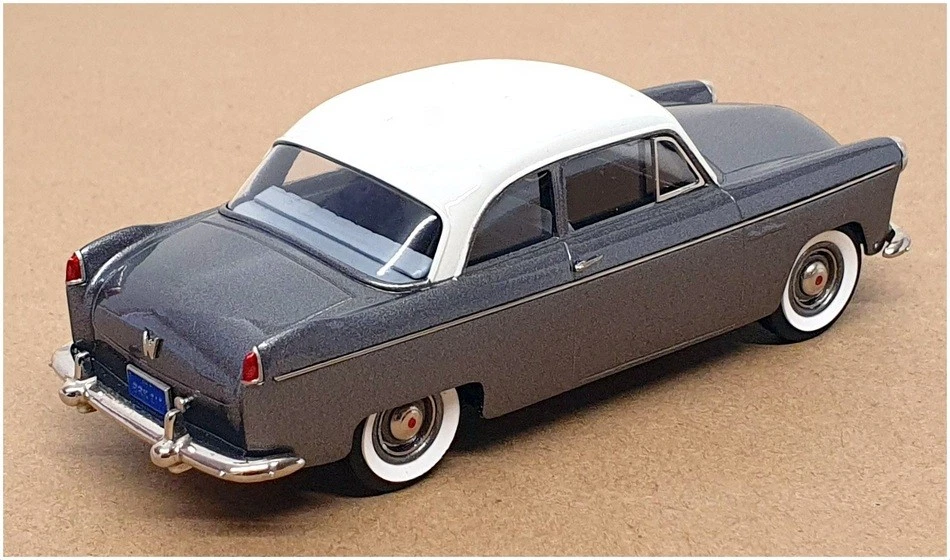 Brooklin SMTS escala 1/43 BRK217 - 1954 sedán de 2 puertas Willy's Aero Ace - gris/blanco Foto 2 de 4