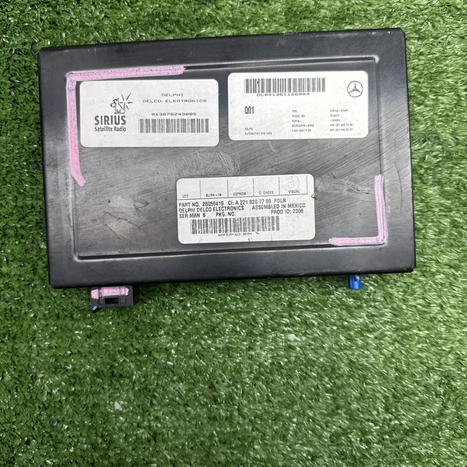 2007 08 MERCEDES-BENZ S600 S550 Radio Receiver Control 28050419 Module - Image 3 of 4