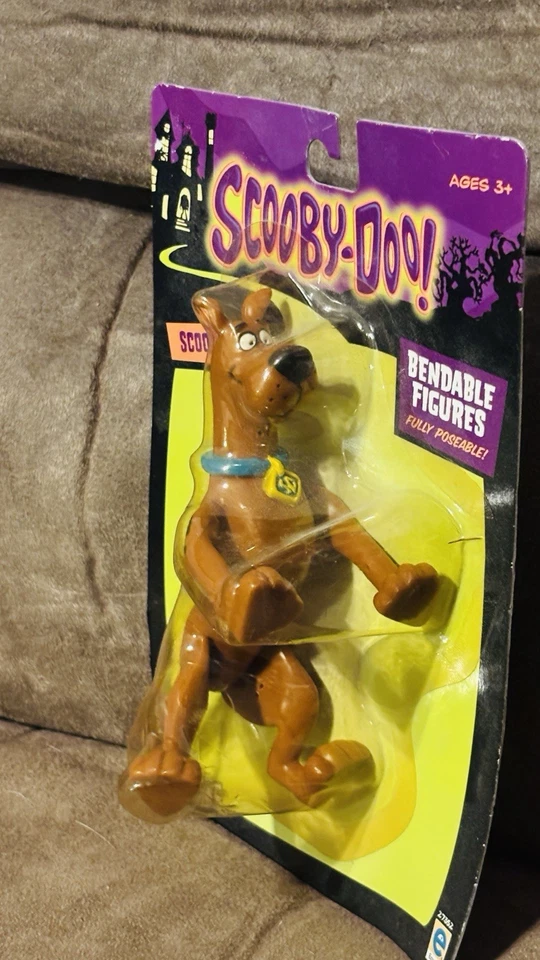 Scooby-Doo Scooby Vintage Bendable Figures Fully Poseable! Original Packaging  - Image 4 of 4