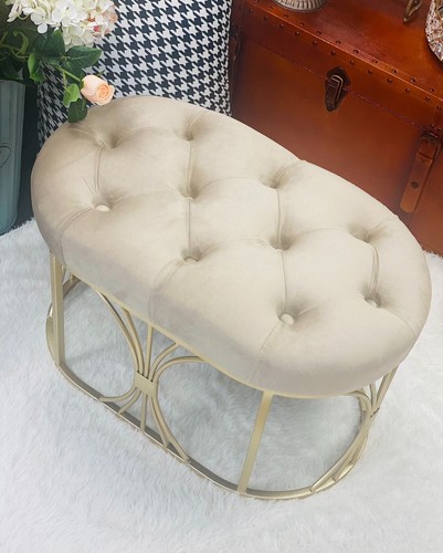 Oval vanity stool beige velvet with gold metal base - Picture 8 of 15