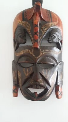 Afrikanische Maske aus Kenia- Afrikanisch, Braun und Holz - Bild 1 von 4
