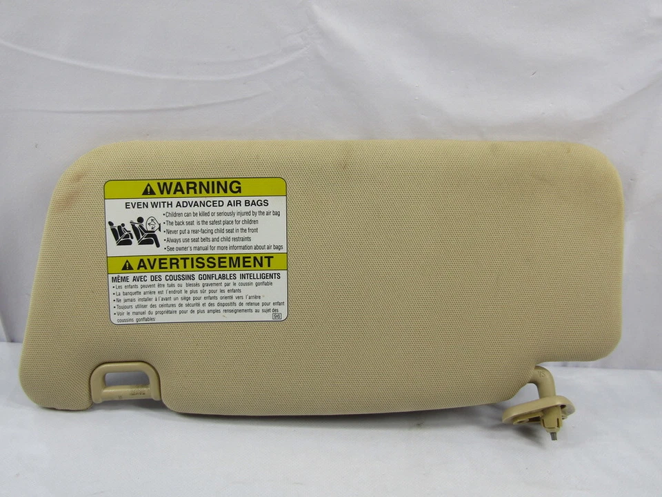 Оригинальный солнцезащитный козырек для правой стороны пассажира Subaru Forester 2006-2008 годов выпуска - Изображение 2 из 4