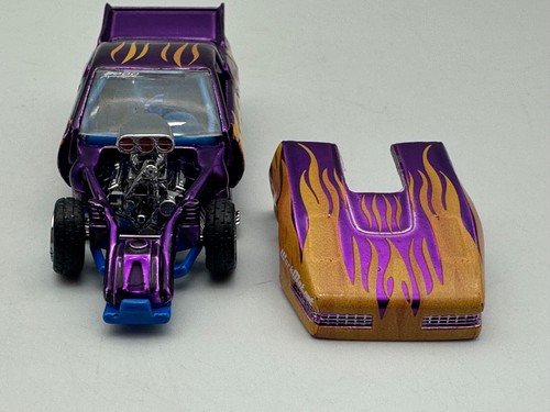 Muscle Machines Nitro Coupe Shark Attack 1992 Corvette Dragster, 1:64, Purple - Picture 8 of 12