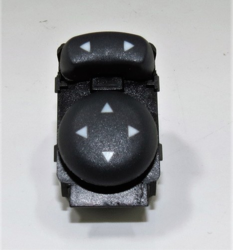 Ford KA RU8 Fiat 500 312 Genuine Electric Wing Mirror Glass Adjustmet Switch - Picture 3 of 17