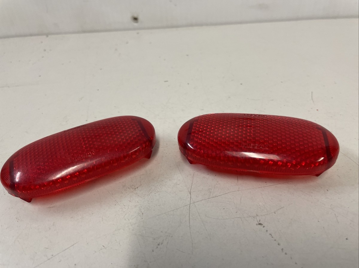 はと Nissan 350Z door panel red reflector Inserts Pair Left & Right