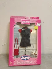 1997 Barbie Fashion Avenue 19179 Authentic Jeans Dress Red Top Purse White Shoes