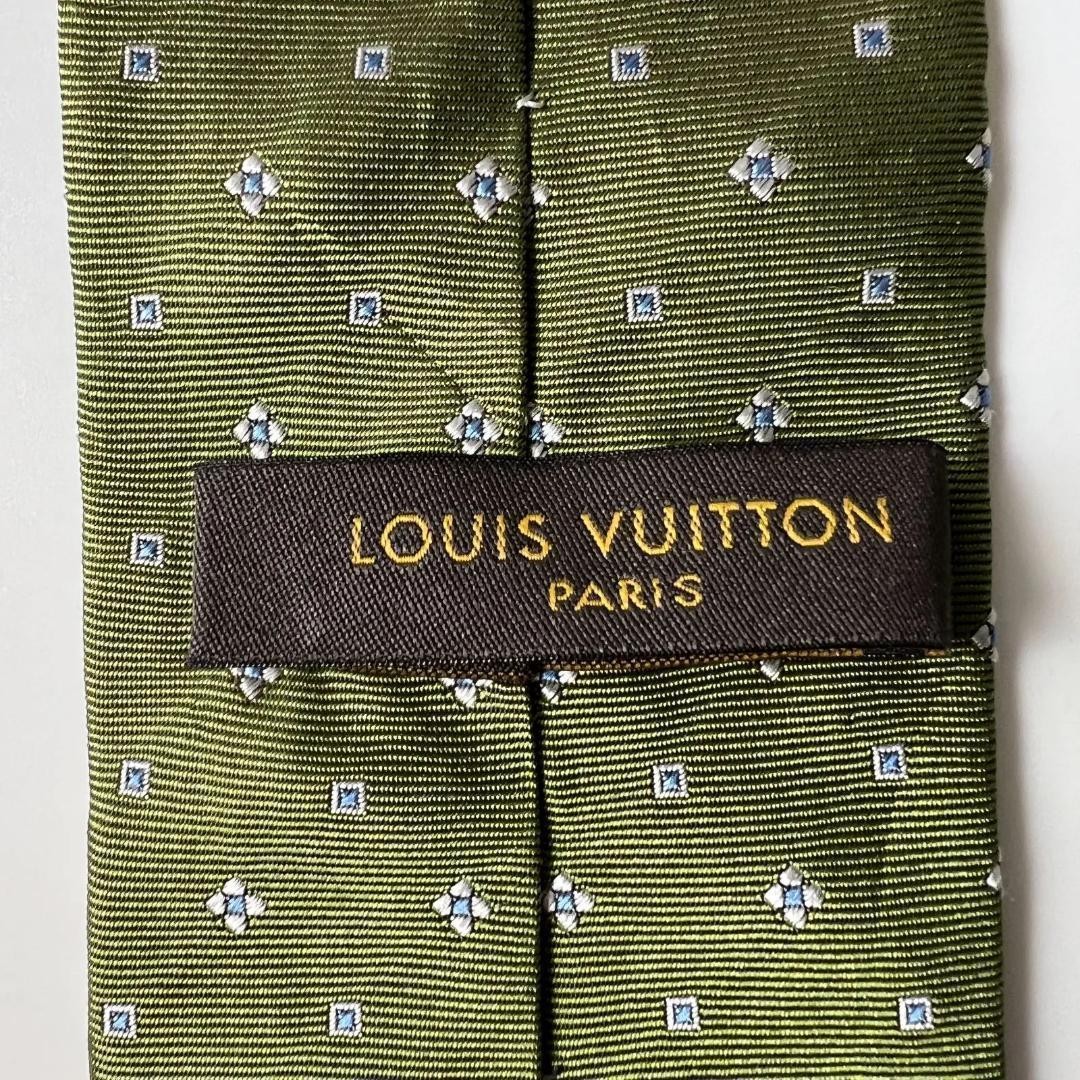 Louis Vuitton Tie 100% Silk Green Floral LV Other 3.4 inches From Japan thumbnail 4