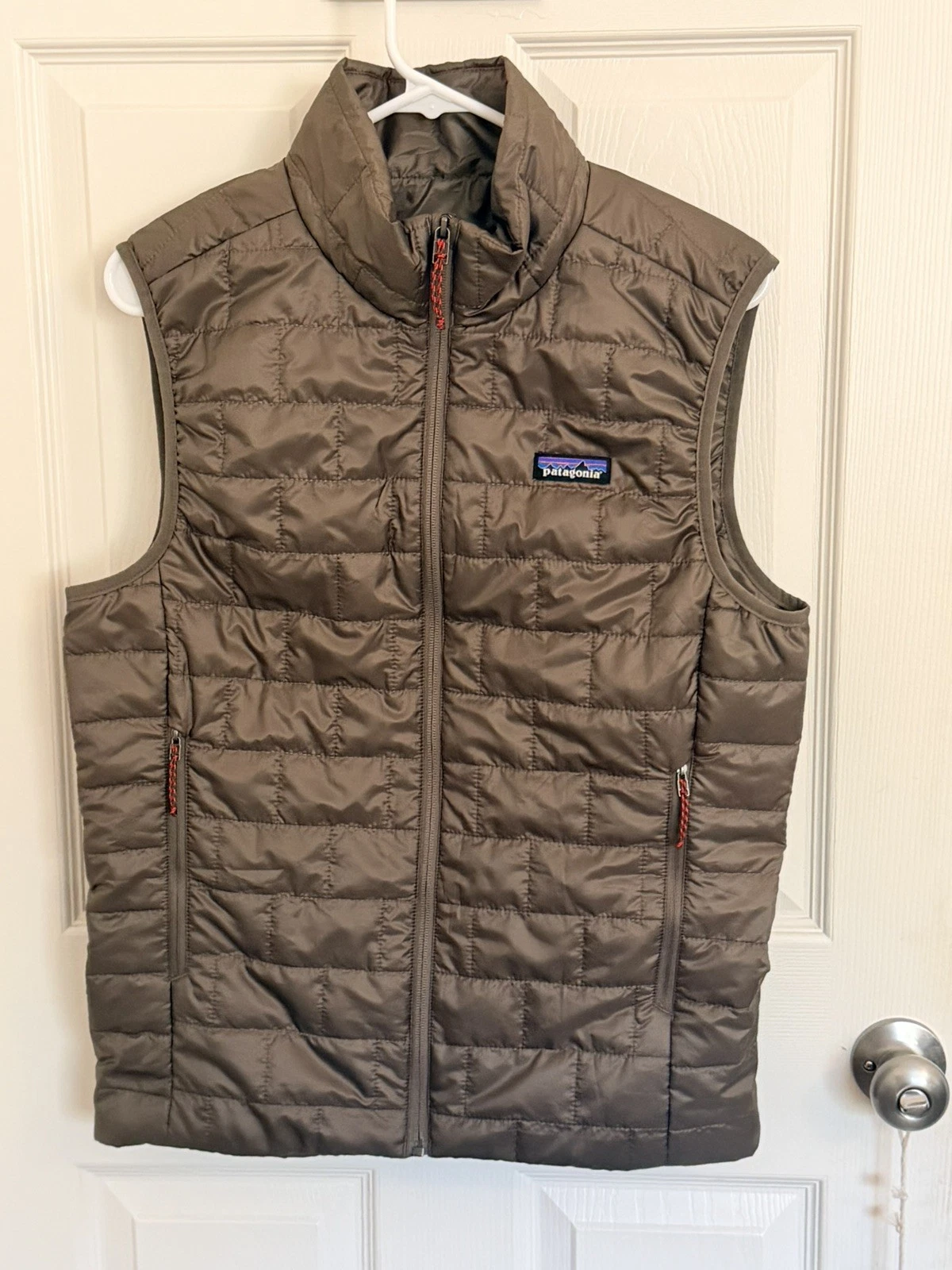(2025) Patagonia Men Nano Puff Vest Jacket—“Marlow Brown”—Small NWT