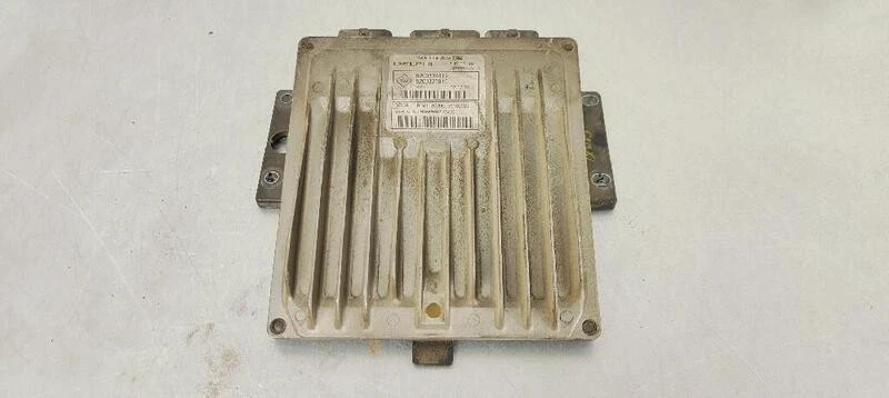 8200334419 centralina motore per RENAULT MEGANE II BERLINA 5P 2002 183453 - Immagine 2 di 3