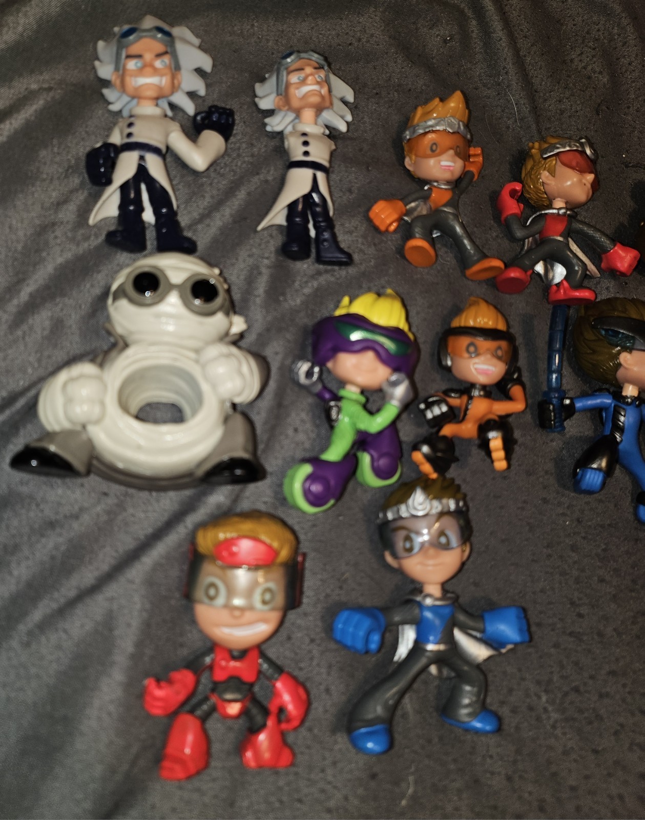 Picture 2 of 8