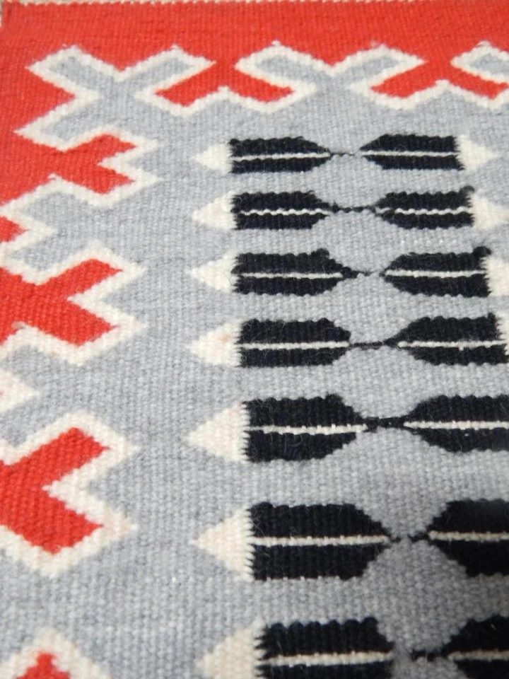 ALFOMBRA INDIA NAVAJO ANTIGUA VINTAGE GERMANTOWN - EN TELAR - TAMAÑO MUESTRA - ¡LIMPIA! Foto 2 de 4