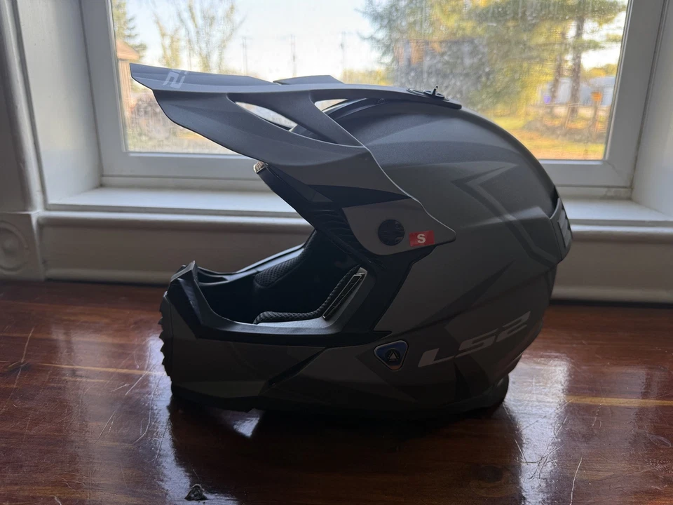LS2 Gate Launch MX Helmet w/ Goggles Grey (Size: SMALL) - Image 2 of 4