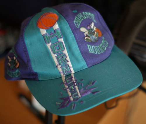 Vintage USA 90s Charlotte Hornets embroidered cap hat snapback NBA - Afbeelding 1 van 10