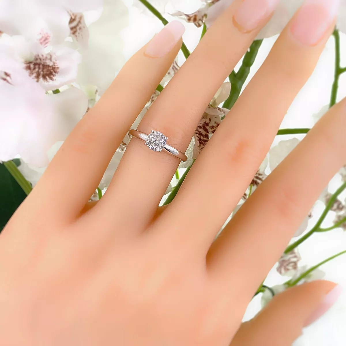 The LEO Diamond Round Diamond 0.70 cts H SI2 Solitaire Engagement