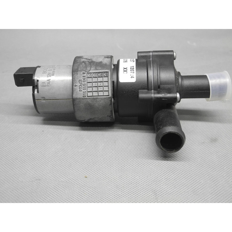 BOMBA DE AGUA AUXILIAR ELÉCTRICA BOSCH NUEVA PARA VW AUDI Golf A3 A6 0392020084 Foto 4 de 4