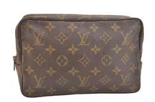 Auth Louis Vuitton Monogram Trousse Toilette 23 Clutch Hand Bag Old Model 4549N