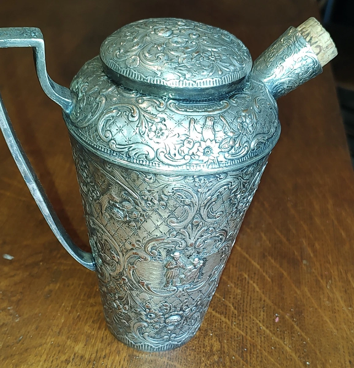 Silver Cocktail Shaker In Antique Us Silver-Plated Pitchers & Jugs