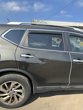 2014 Nissan Rogue Rear Right RH Door Assembly Electric VIN 5 1