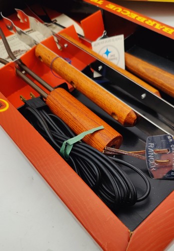 Vintage New NOS Mr. Cheftender 3 Pc Stainless Wood BBQ Tool Set w/ Fire Starter - Picture 9 of 9