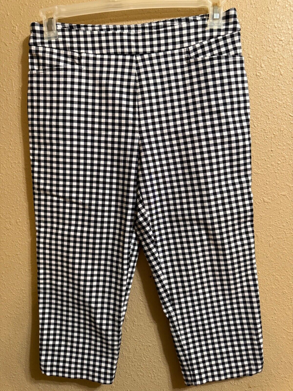 Picture 1 of 4