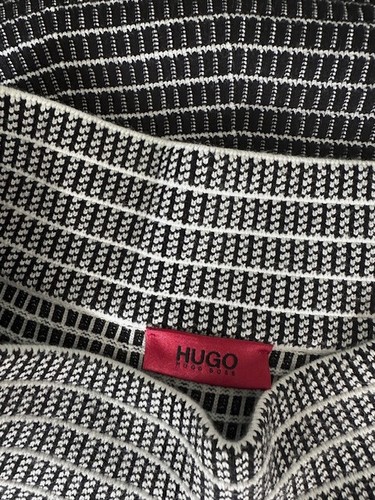 Hochwertiger Minirock von Hugo Boss, Gr. 34, sehr schön. Schwarz weiß gemustert. - Bild 2 von 5