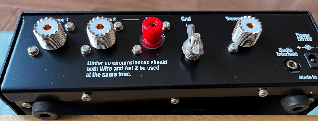 TOKYO HY-POWER HC-200AT 自動アンテナチューナー Tokyo Hy-Power HC200 Tuner, Tokyo HyPower HC-200 Tuner