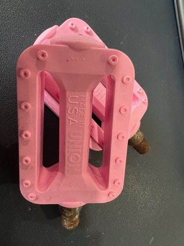 ! NOS UNION VINTAGE OLD SCHOOL PINK BMX 1/2" PEDALS SMALL RUSTY AXLE - 第 3/3 張圖片