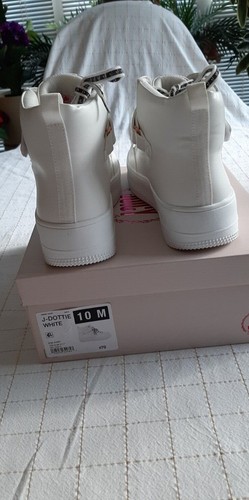 NUEVO CON ETIQUETAS, Juicy by Juicy Couture, Mujer Blanco Cuero Imitado Zapatillas Htop, Talla 11M - Imagen 4 de 8