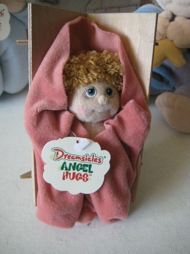 DREAMSICLES "ANGEL HUGS" PLUSH NATIVITY SET (Plush Dolls Figures) - Picture 6 of 12