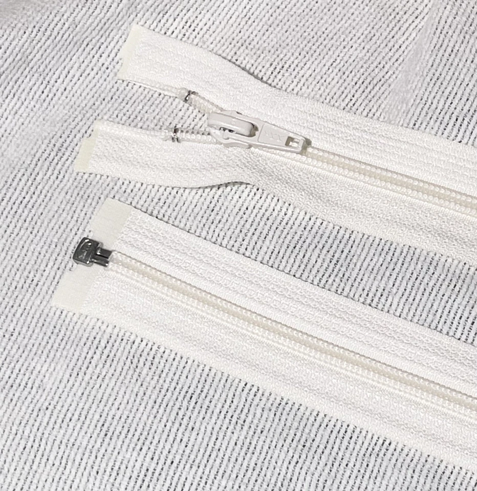 Cantidad 100 YKK 28" Bobina #3 9/16 Extremo Abierto Color 841 Blanco CFOL-456 DA Cremalleras Foto 2 de 2