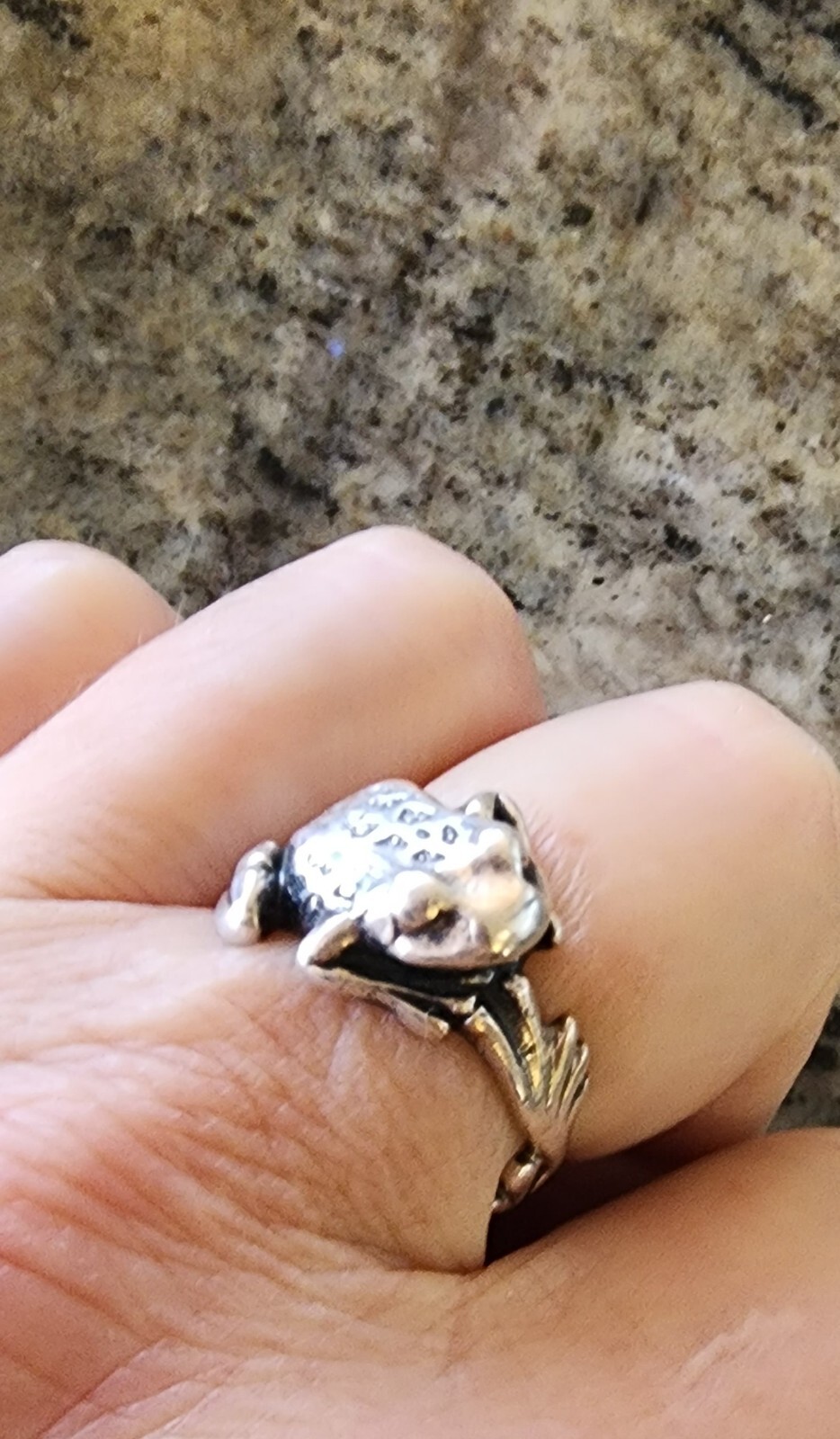 TWICE Retired James Avery Frog Wrap Around Ring S… - image 1