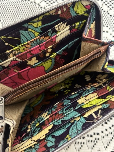 Sakroots Artist Circle Purple Peace Flower Power Smartphone Wallet Crossbody Bag - Picture 13 of 14