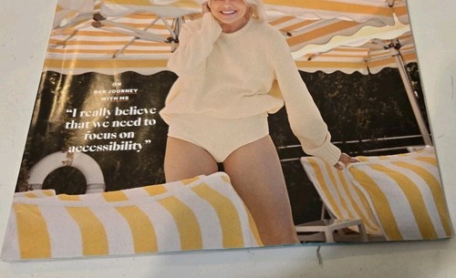TRAVEL + LEISURE Magazine MARCH 2025 SELMA BLAIR - Bild 5 von 10