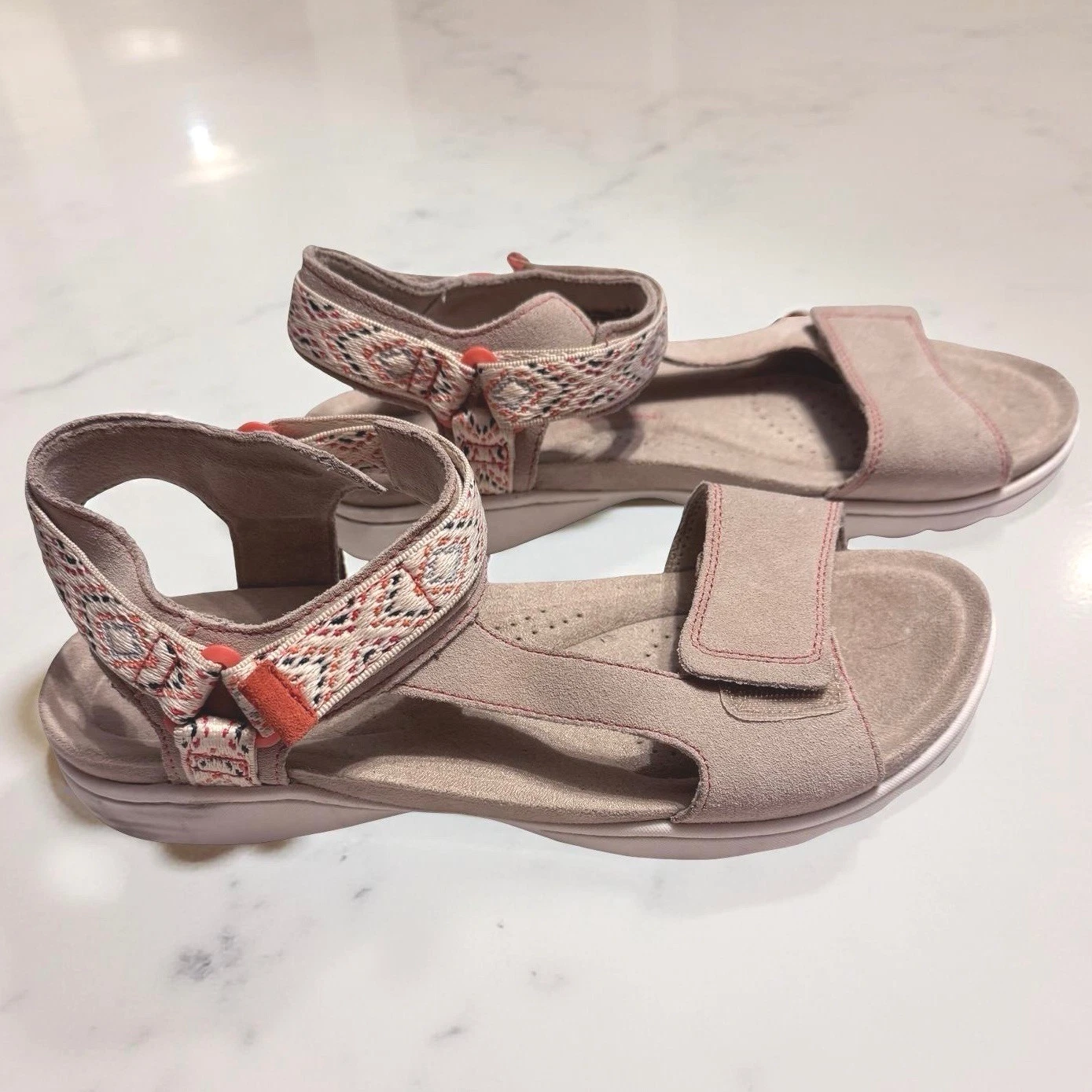 Sandali Clarks scamosciati donna tg 9 beige cinturino alla caviglia Amanda Sprint Boho comodi