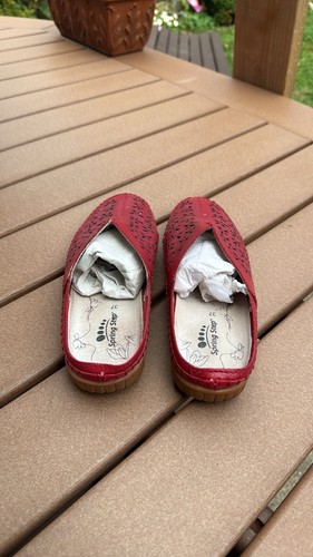 Scarpe slip-on Bella Spring Step Parre in pelle rossa taglio laser - Foto 5 di 7