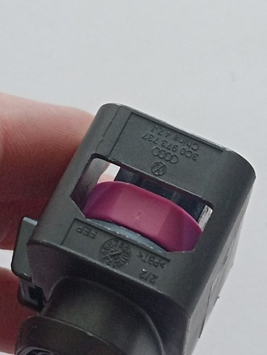 Connecteur prise Fiche Volkswagen Skoda Audi Seat Golf VW 3C0973737 Phare Xenon - Picture 6 of 6