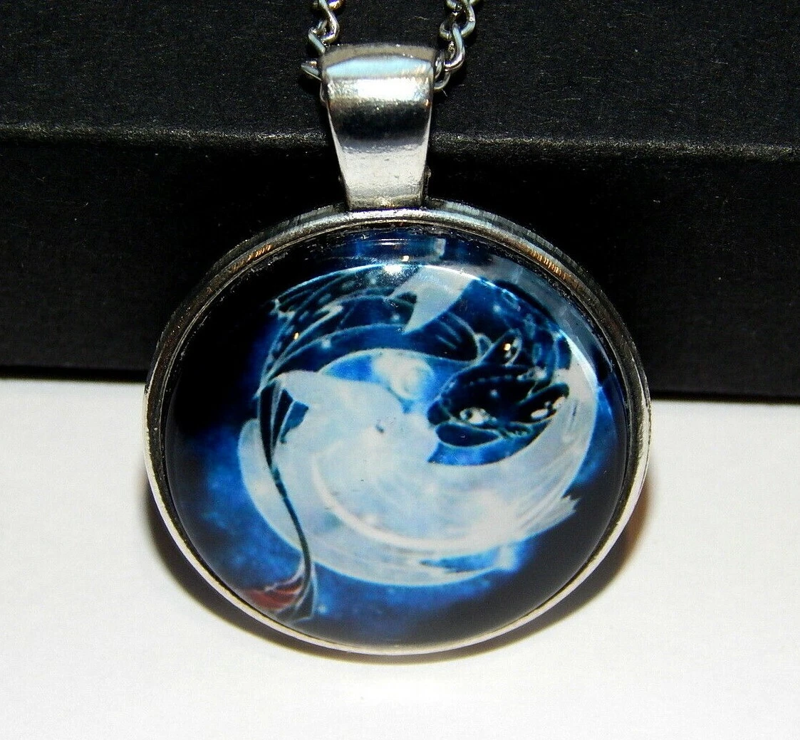 Night fury necklace sale