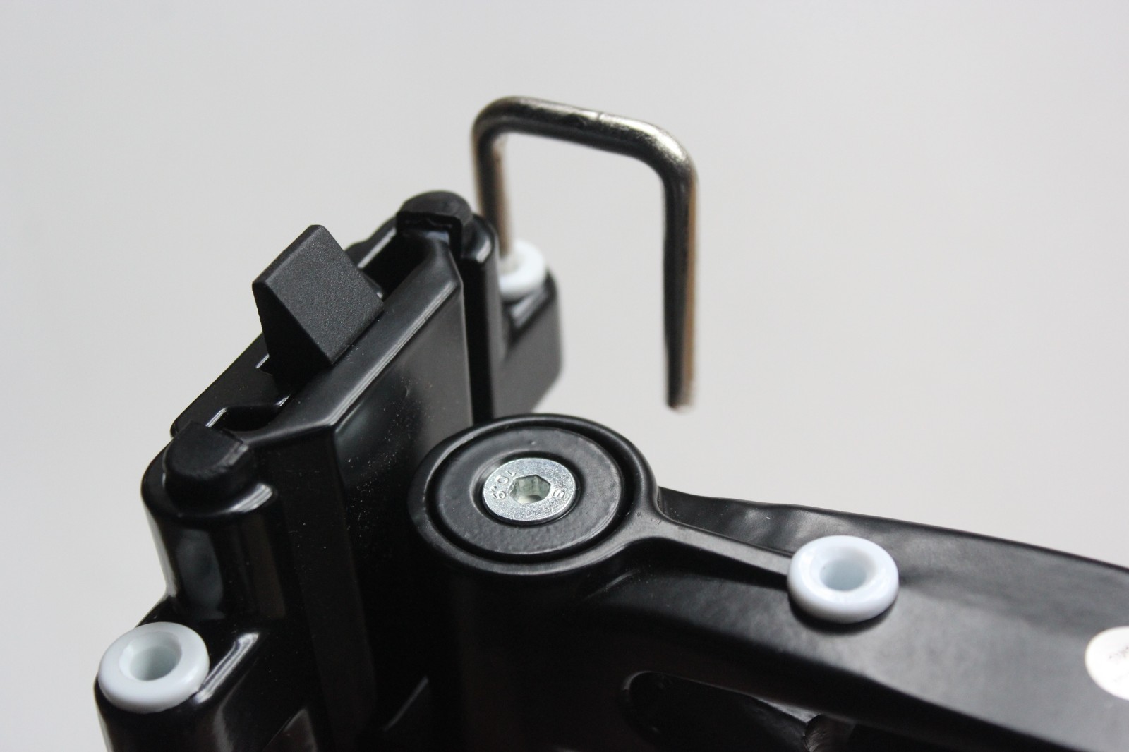 TRA DUAL arm LCD TV bracket with 2 mounting brackets Caravan RV Parts